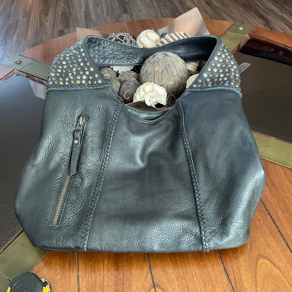 Over shoulder handbag